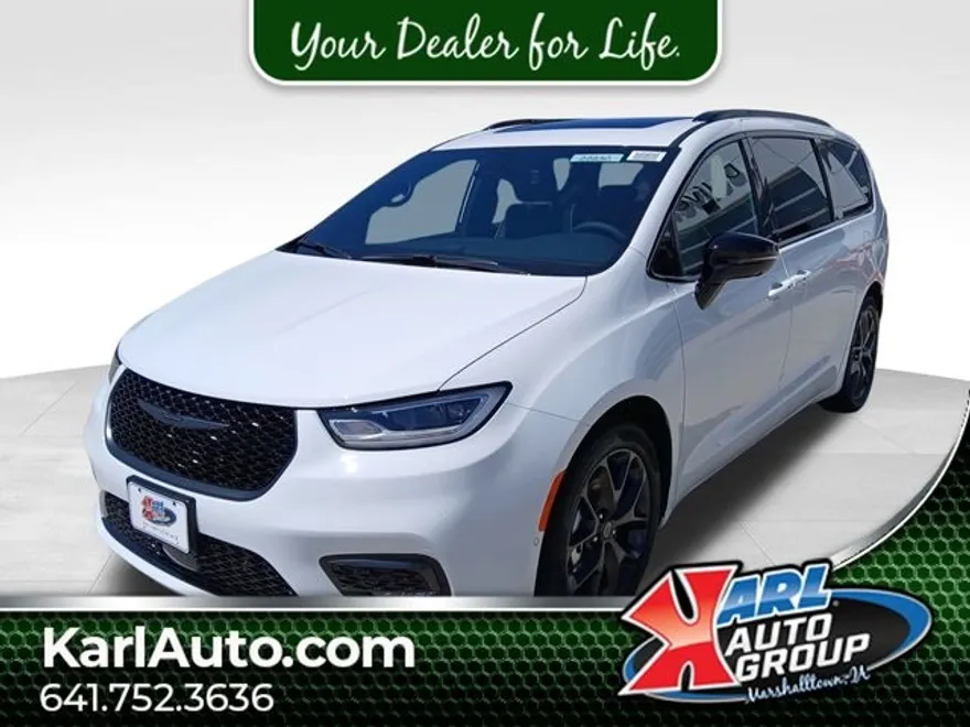 2025 Chrysler Pacifica Limited photo 1