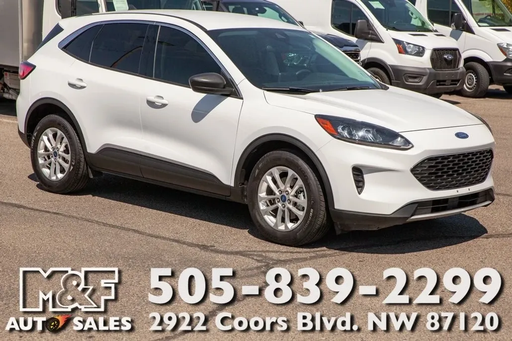 2022 Ford Escape SE Hybrid photo 1
