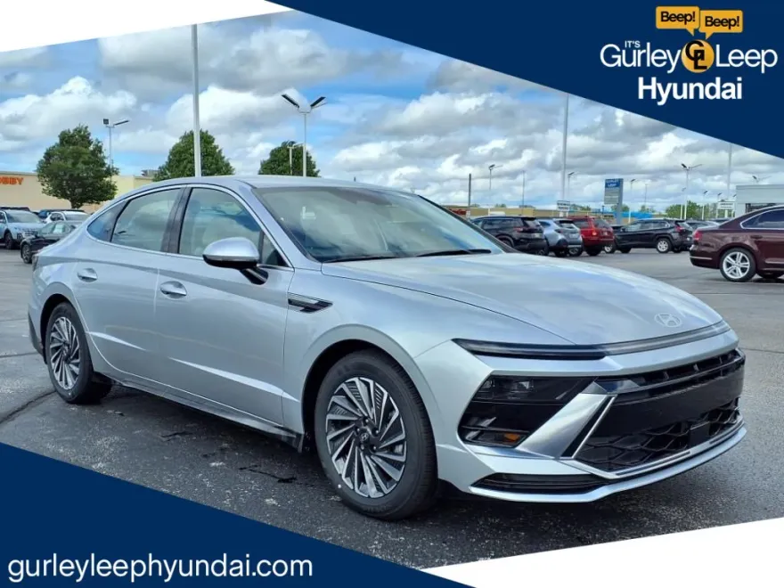 2025 Hyundai Sonata Hybrid SEL photo 1