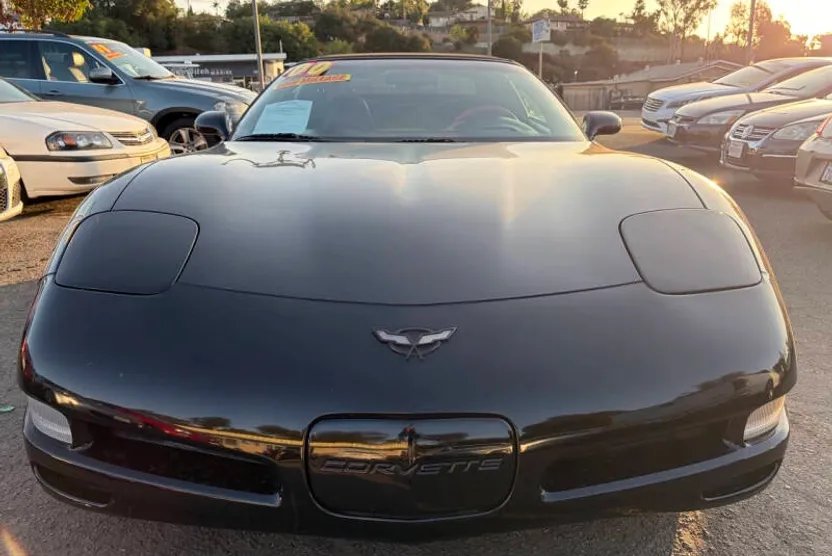 2000 Chevrolet Corvette photo 1