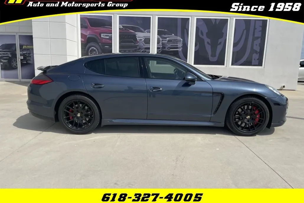 2010 Porsche Panamera Turbo photo 1
