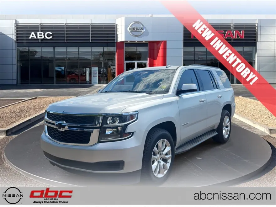 2017 Chevrolet Tahoe LS photo 1