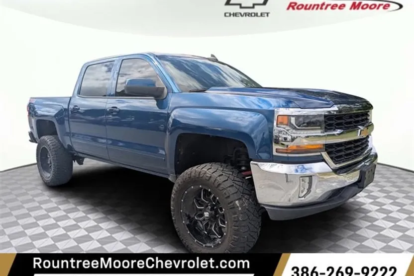 2018 Chevrolet Silverado 1500 LT photo 1