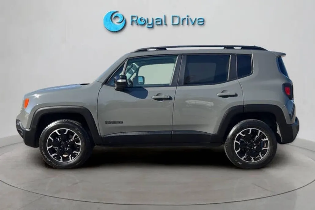 2023 Jeep Renegade Upland photo 1