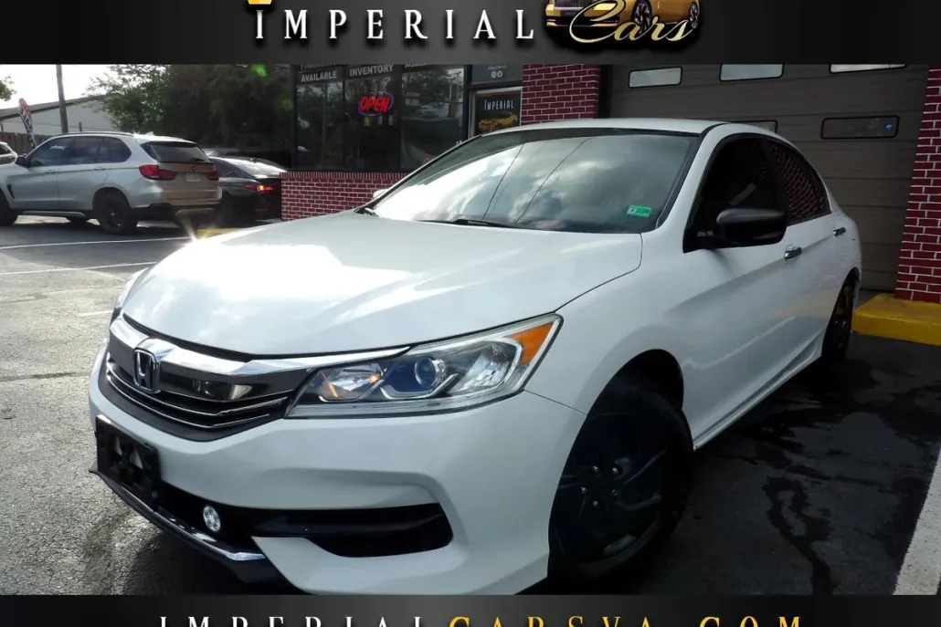 2017 Honda Accord LX photo 1