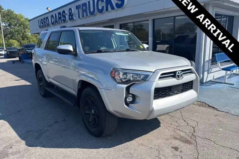 2023 Toyota 4Runner SR5 photo 1