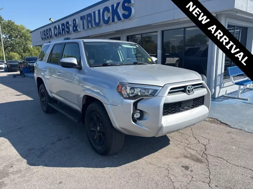 2023 Toyota 4Runner SR5 photo 1