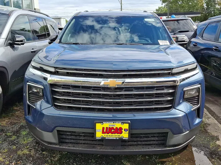 2026 Chevrolet Traverse photo 1