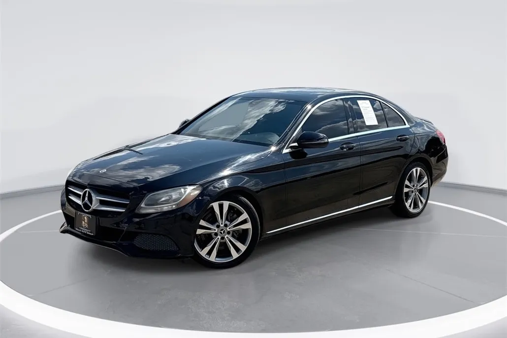 2018 Mercedes Benz C 300 photo 1