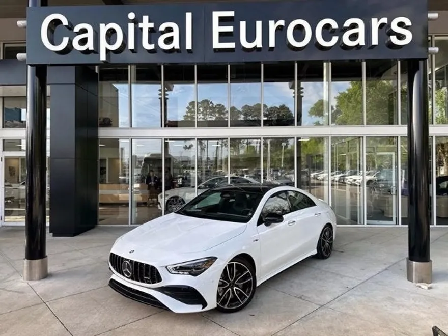 2024 Mercedes Benz CLA 35 4MATIC photo 1