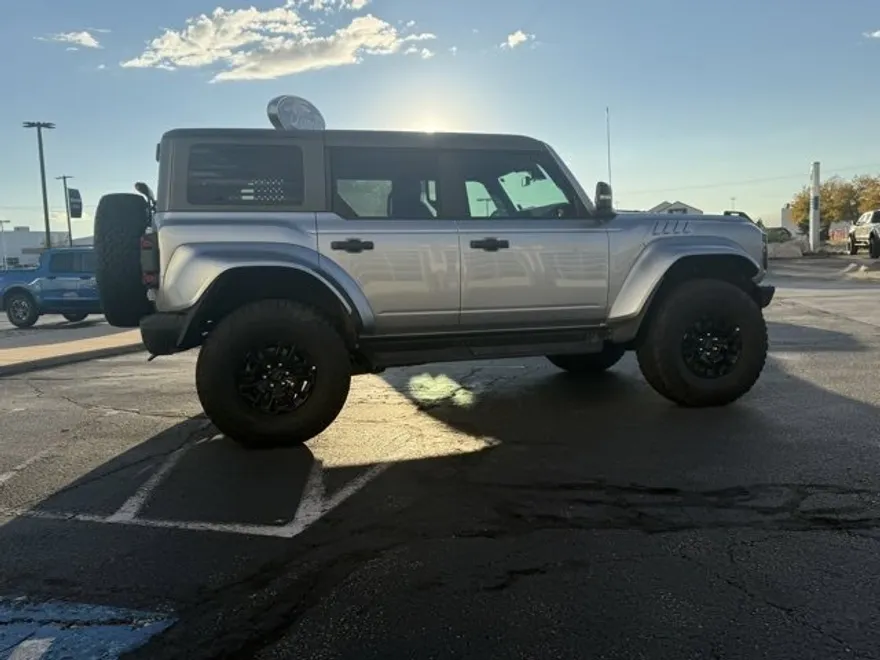 2024 Ford Bronco Raptor photo 1