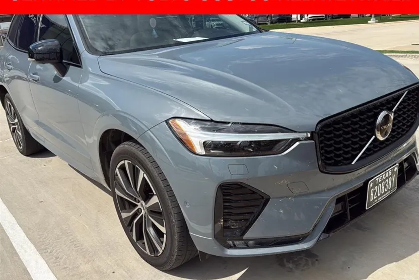 2023 Volvo XC60 Plus photo 1