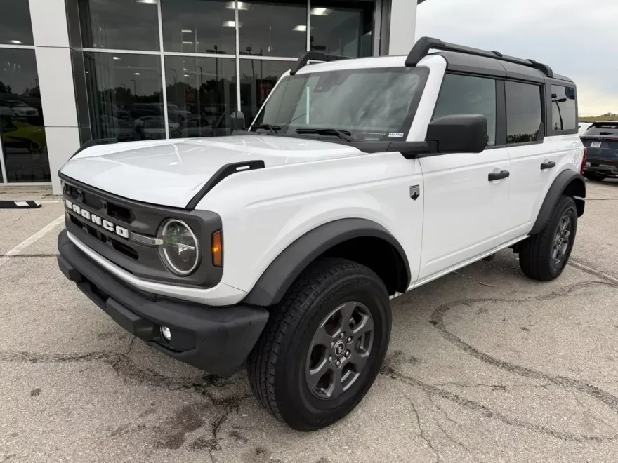 2022 Ford Bronco Big Bend photo 1