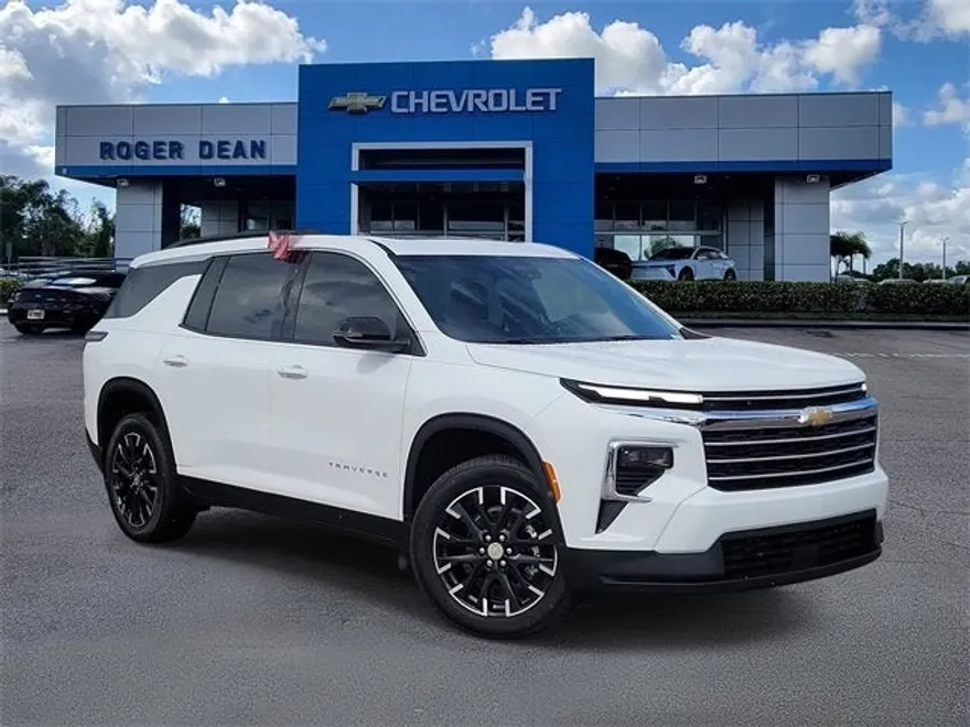 2026 Chevrolet Traverse photo 1