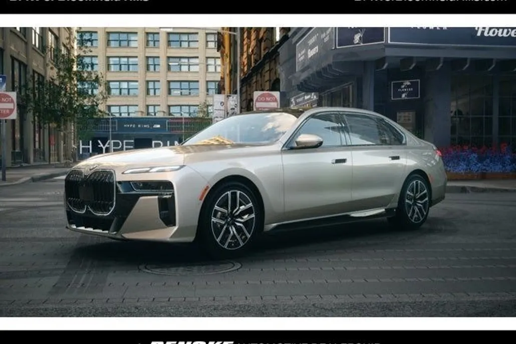 2025 Bmw 740i xDrive photo 1