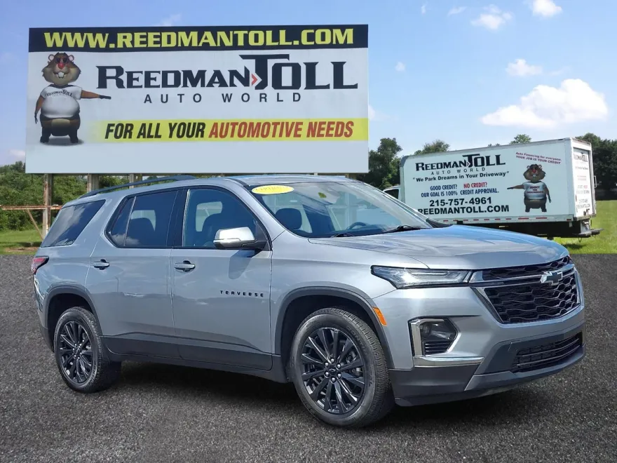 2023 Chevrolet Traverse RS photo 1