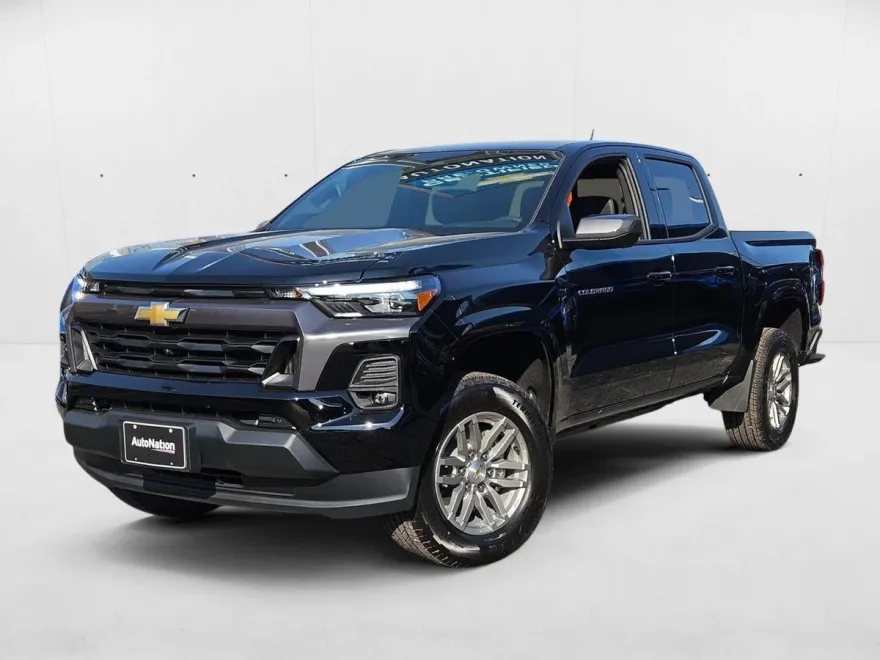2026 Chevrolet Colorado LT photo 1
