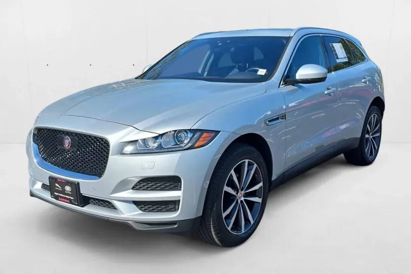 2020 Jaguar F-PACE Prestige photo 1