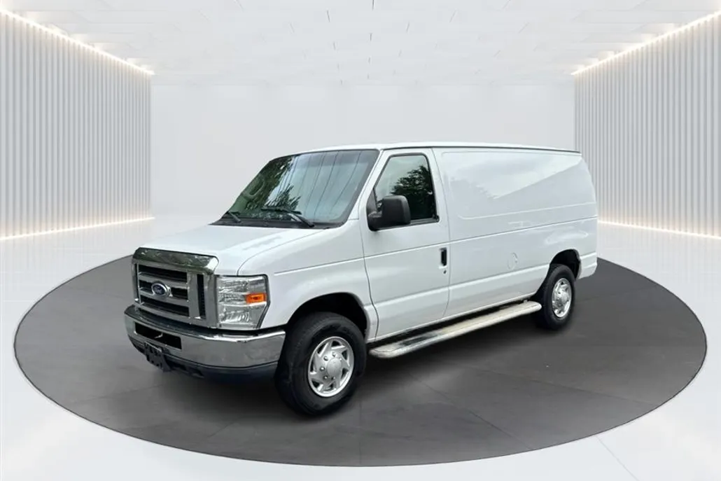 2014 Ford E-250 photo 1