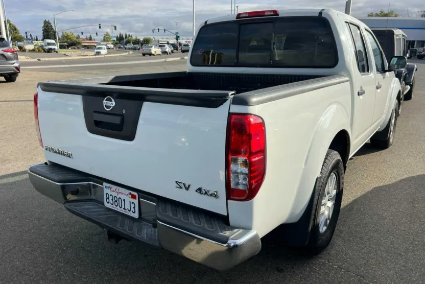 2019 Nissan Frontier SV photo 1