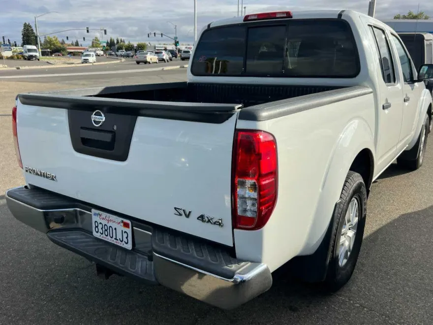 2019 Nissan Frontier SV photo 1