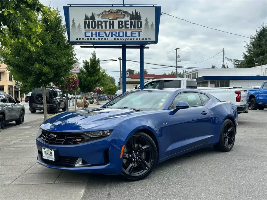 2021 Chevrolet Camaro LT1 photo 1
