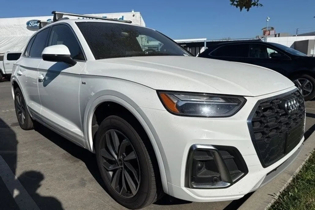 2023 Audi Q5 45 S line Premium Plus photo 1