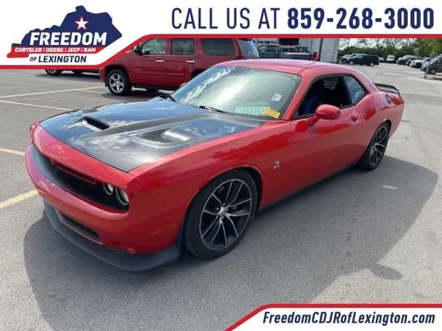 2015 Dodge Challenger R/T Scat Pack photo 1