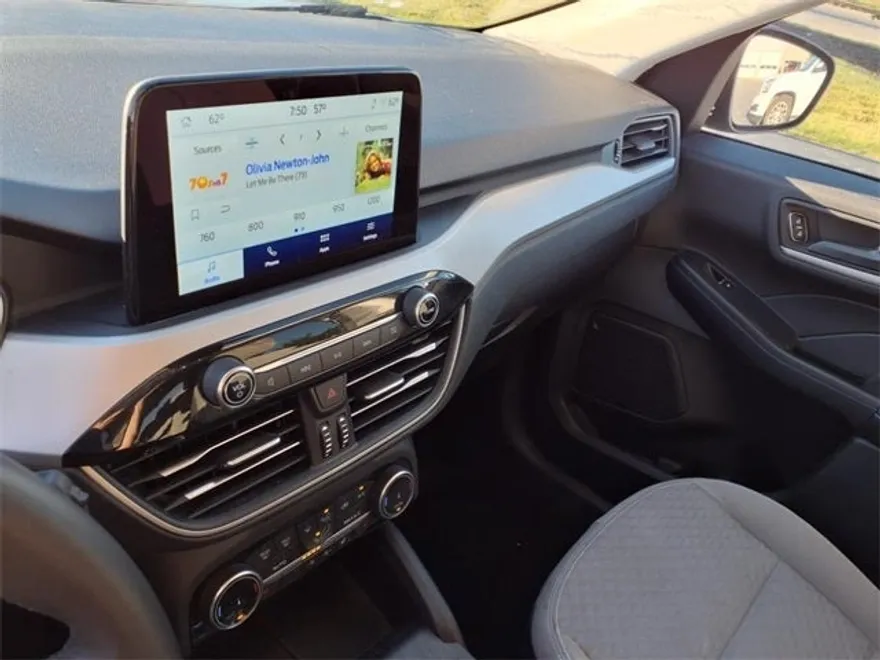2022 Ford Escape SE photo 1