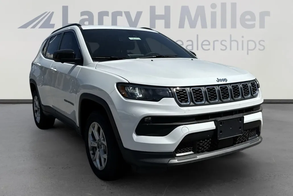 2025 Jeep Compass Latitude photo 1