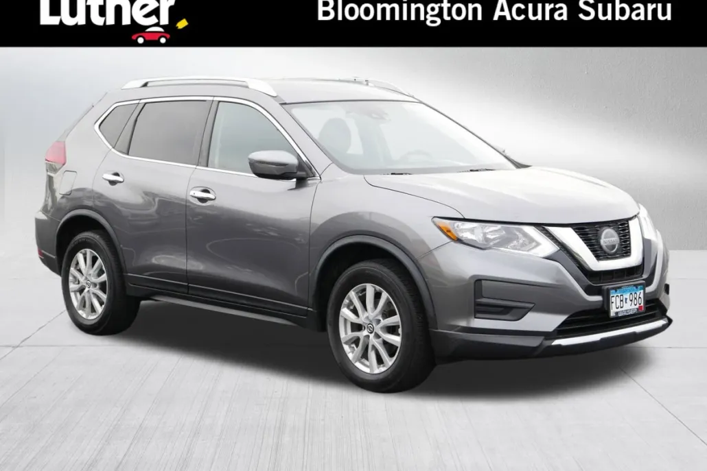 2019 Nissan Rogue SV photo 1