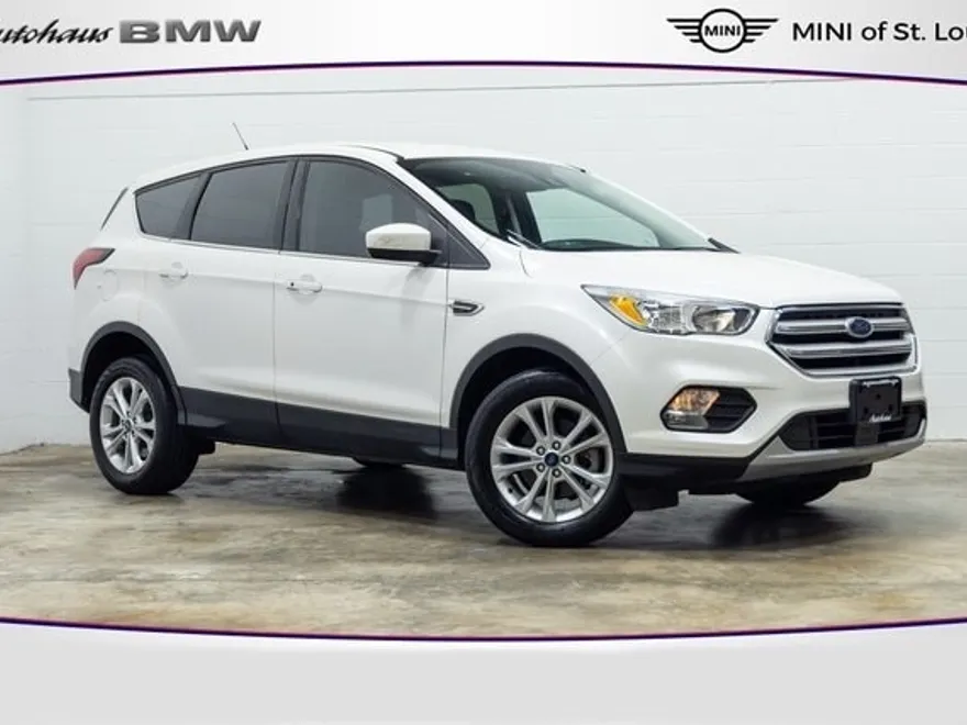 2019 Ford Escape SE photo 1