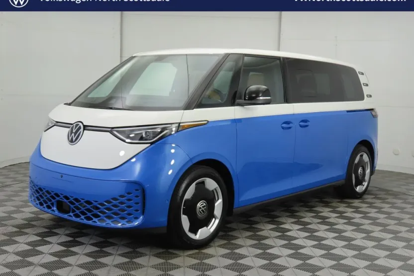2025 Volkswagen ID. Buzz Pro Plus photo 1