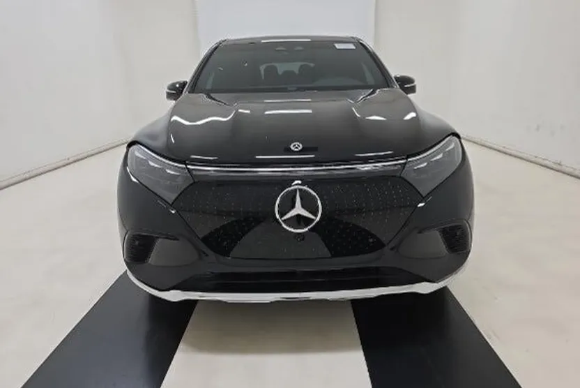 2024 Mercedes Benz EQS-Class SUV photo 1