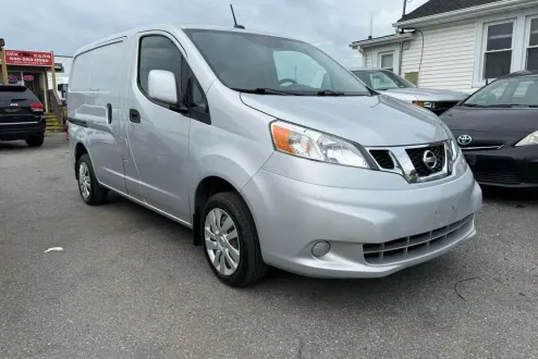 2018 Nissan NV200 SV photo 2