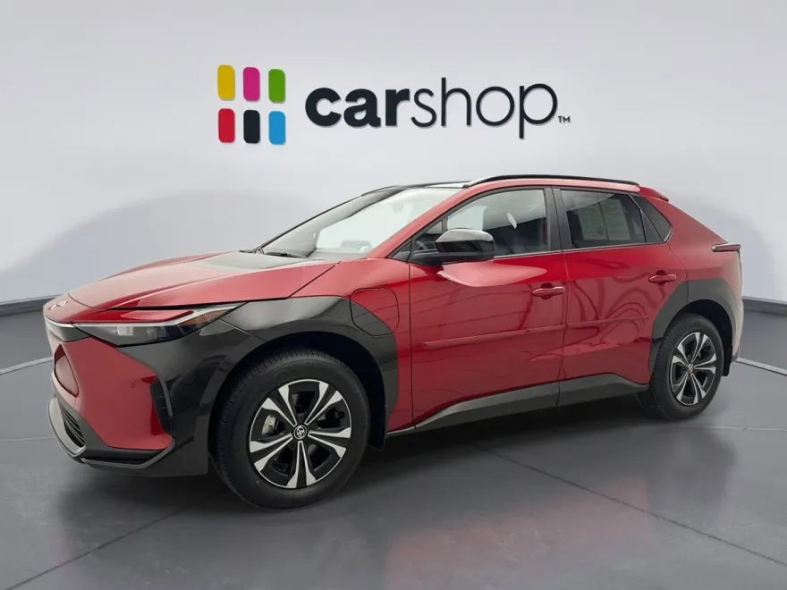 2024 Toyota bZ4X XLE photo 1