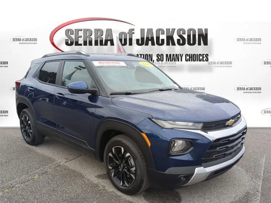 2023 Chevrolet Trailblazer LT photo 1