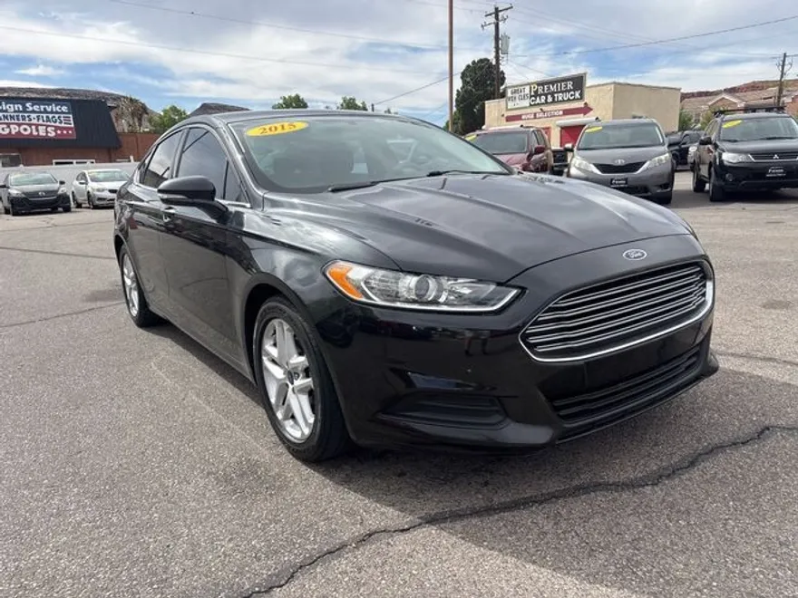2016 Ford Fusion Hybrid SE photo 1