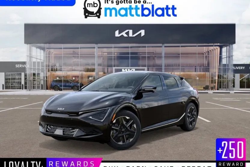 2025 Kia EV6 Wind photo 1