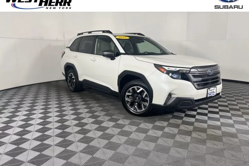 2025 Subaru Forester Premium Base photo 1
