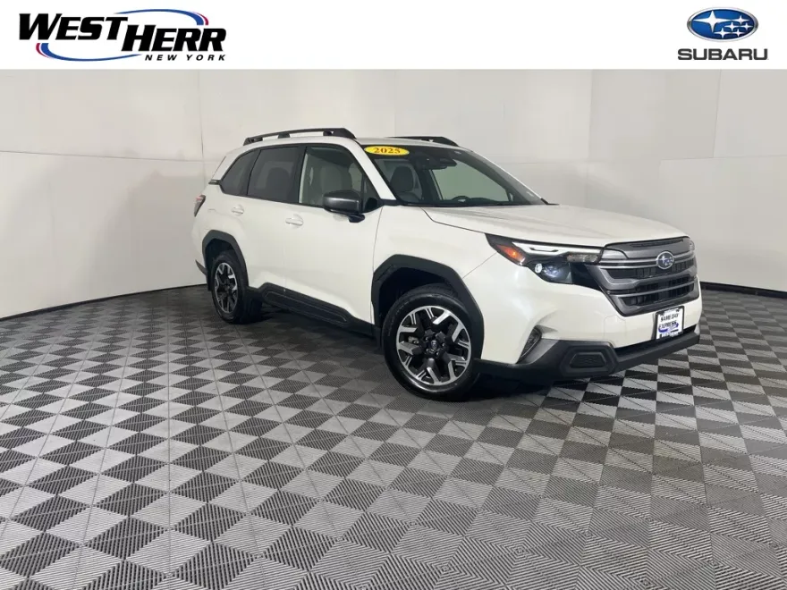 2025 Subaru Forester Premium Base photo 1