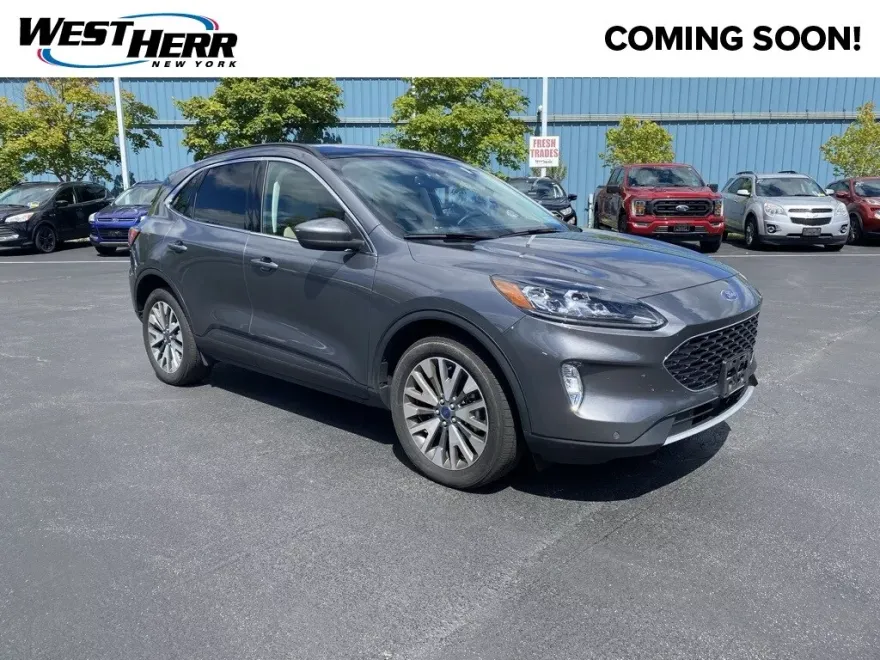 2022 Ford Escape Titanium photo 1
