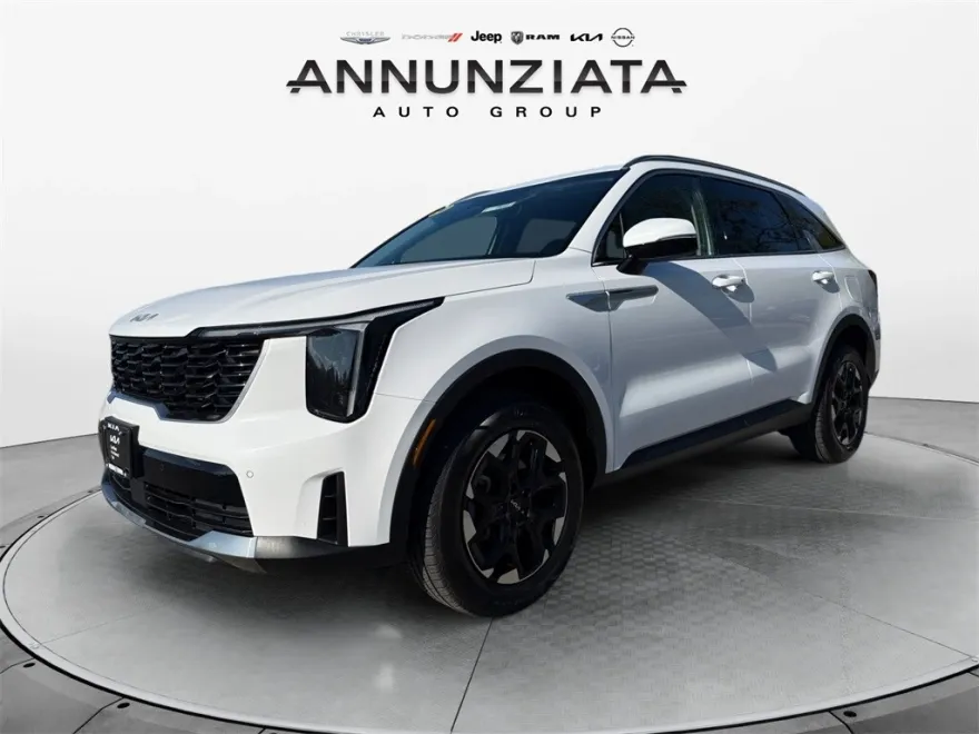 2024 Kia Sorento S photo 1
