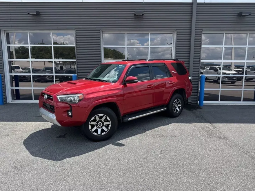 2023 Toyota 4Runner TRD Off-Road Premium photo 1