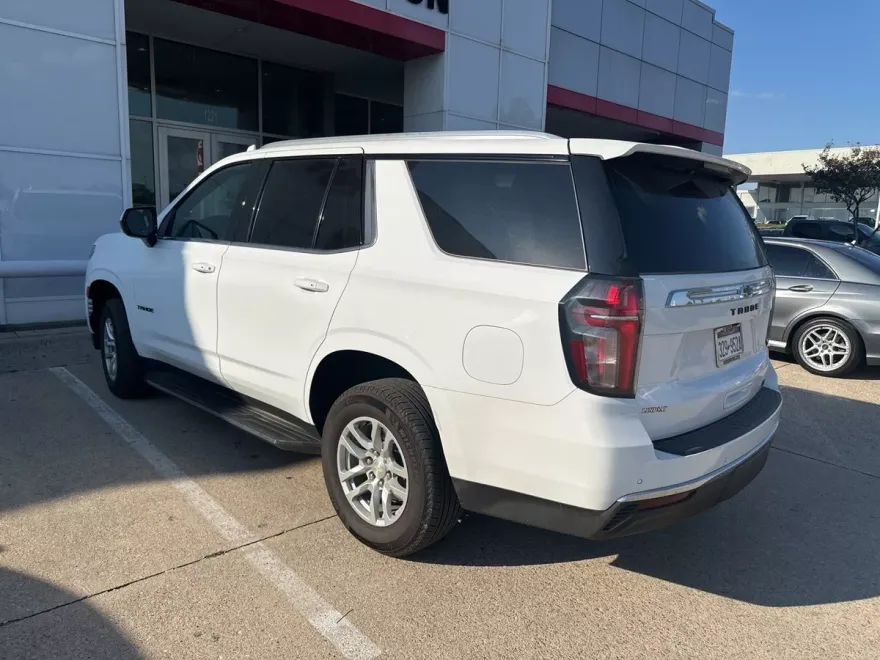 2023 Chevrolet Tahoe LT photo 1