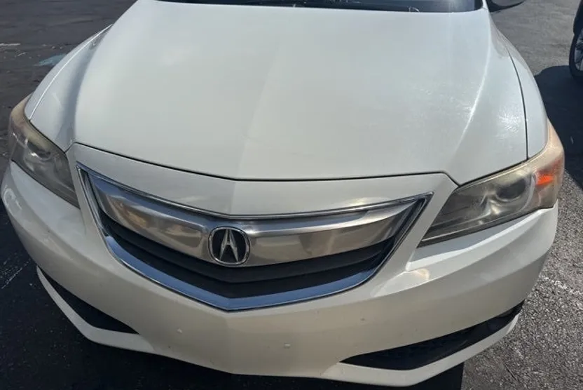 2013 Acura ILX 2.0L Technology photo 1