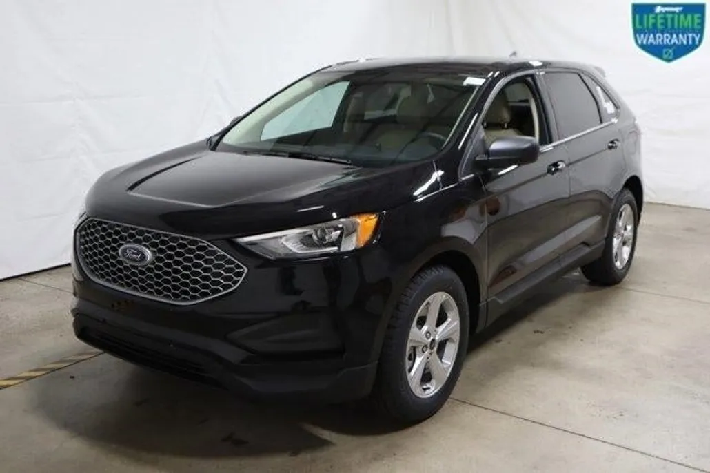 2024 Ford Edge SE photo 1