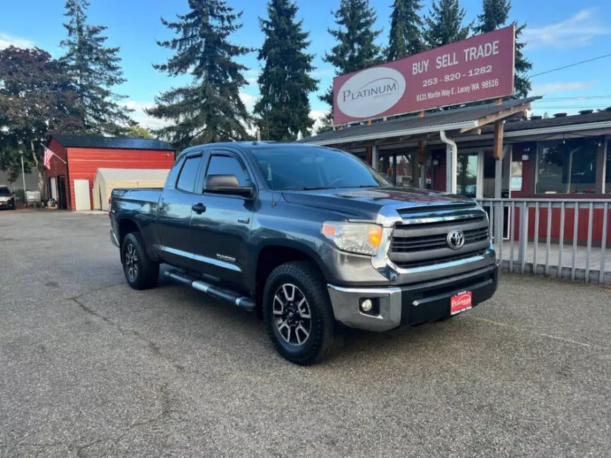2015 Toyota Tundra SR5 Grade photo 1