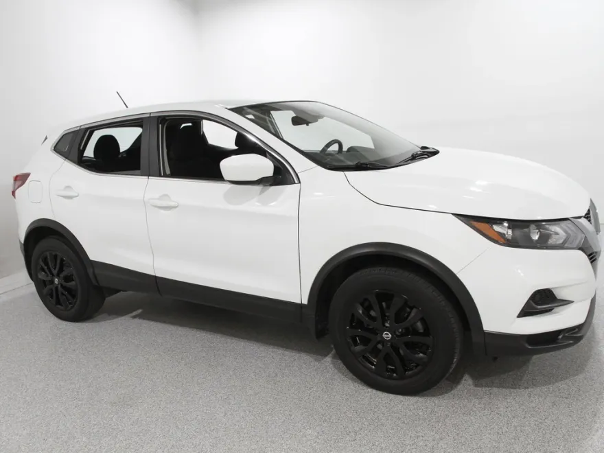 2021 Nissan Rogue Sport S photo 1