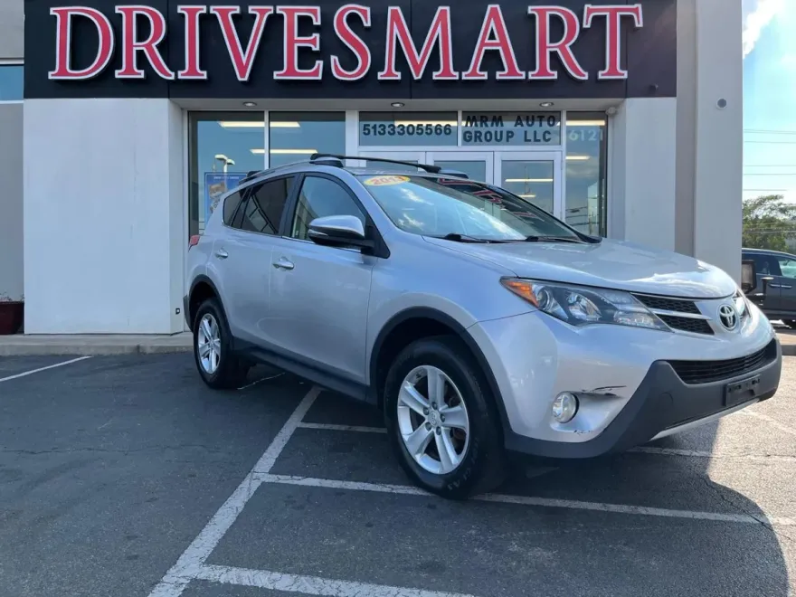 2013 Toyota RAV4 XLE Sport photo 1